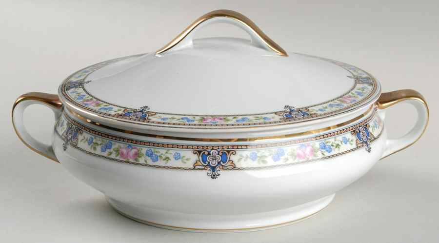 The Turin Round Covered Vegetable by Paul Muller-1