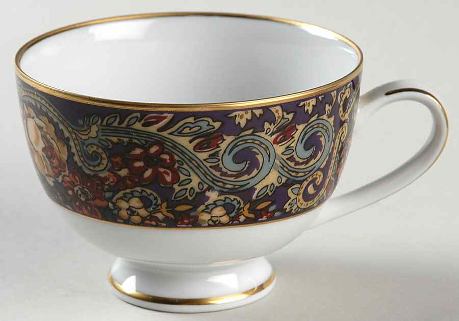 Notre Dame Footed Cup by Muirfield-1