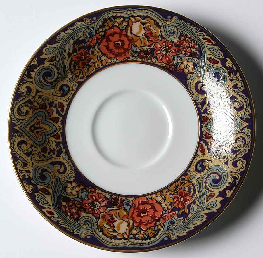 Notre Dame Saucer by Muirfield-1