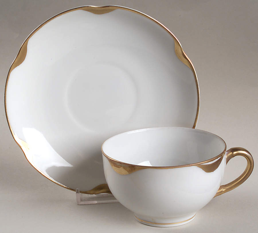 Veragold Flat Cup & Saucer Set by Mutual Art Studios-1