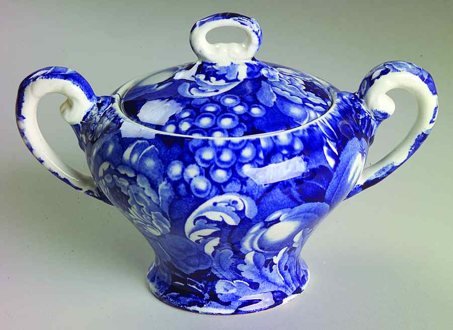 Appletime Blue Sugar Bowl & Lid by Myott Staffordshire-1