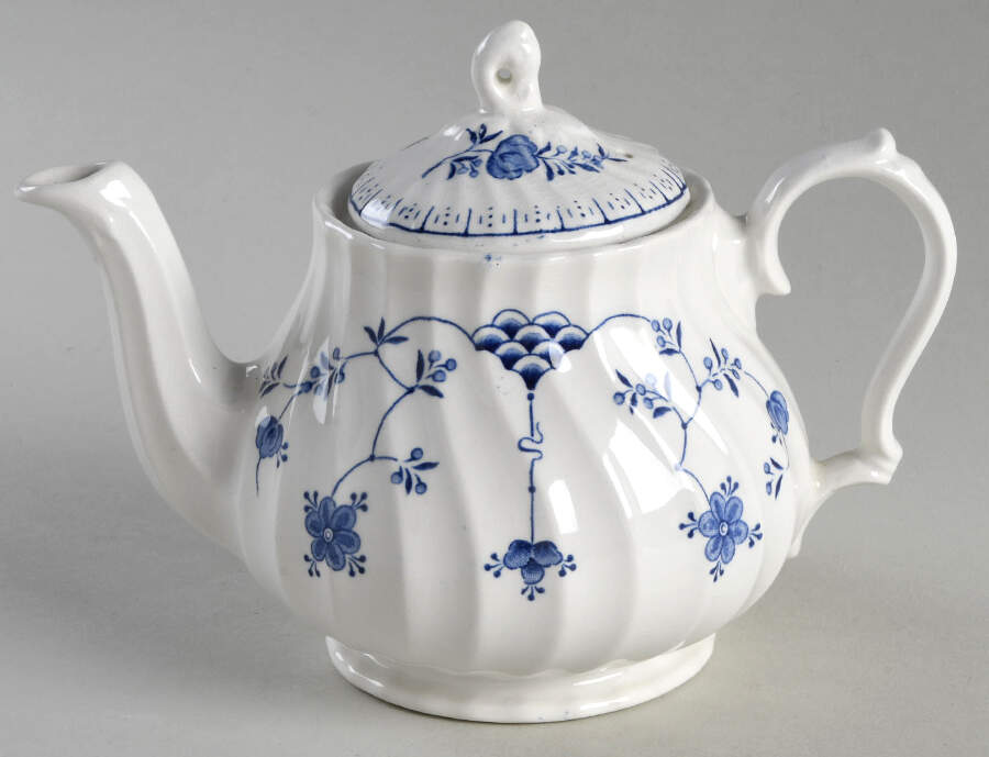 Finlandia Individual Coffee Pot & Lid by Myott Staffordshire-1