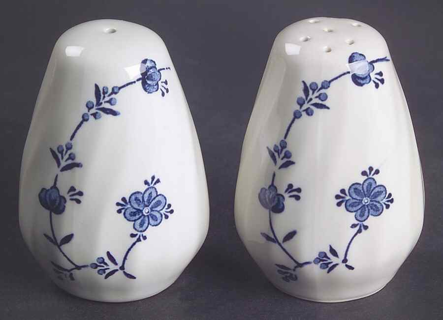 Finlandia Salt & Pepper Set by Myott Staffordshire-1