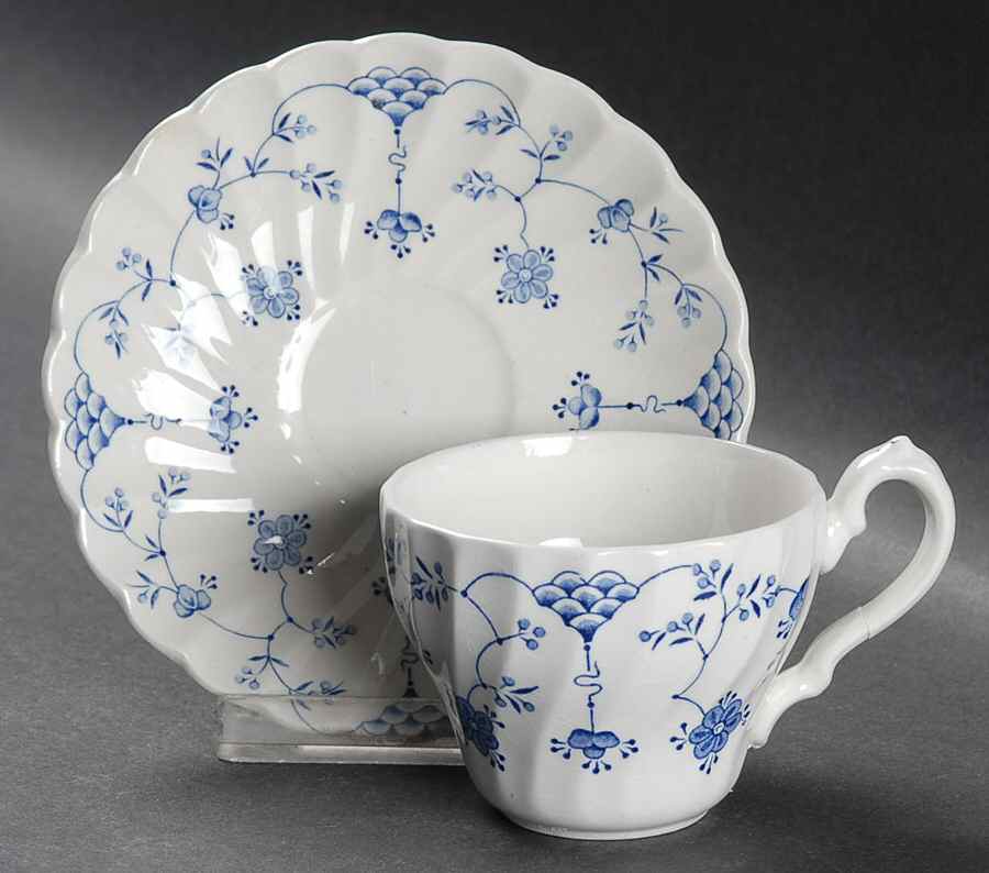 Finlandia Flat Demitasse Cup & Saucer Set by Myott Staffordshire-1