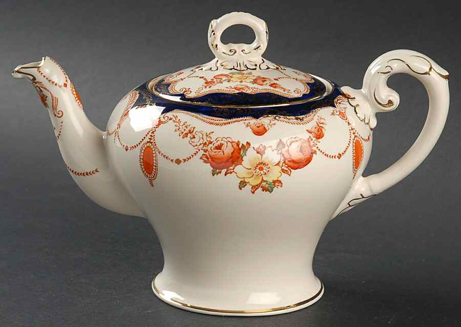 Rosemary (Smooth) Teapot & Lid by Myott Staffordshire-1