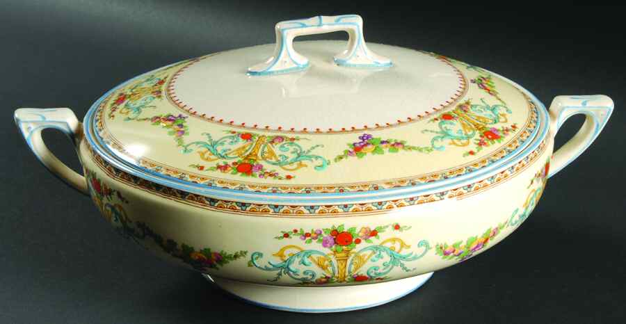Royal York Round Covered Vegetable by Myott Staffordshire-1