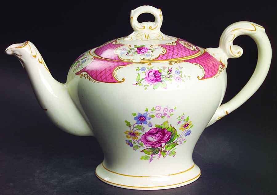 Staffordshire Rose Pink Teapot & Lid by Myott Staffordshire-1