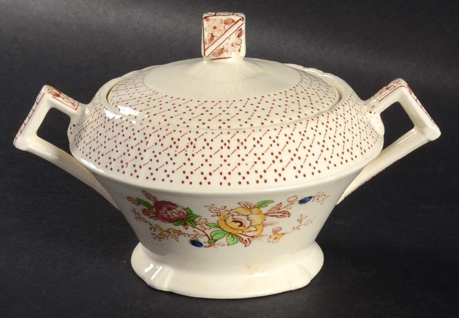 Swing Time (Scalloped) Sugar Bowl & Lid by Myott Staffordshire-1
