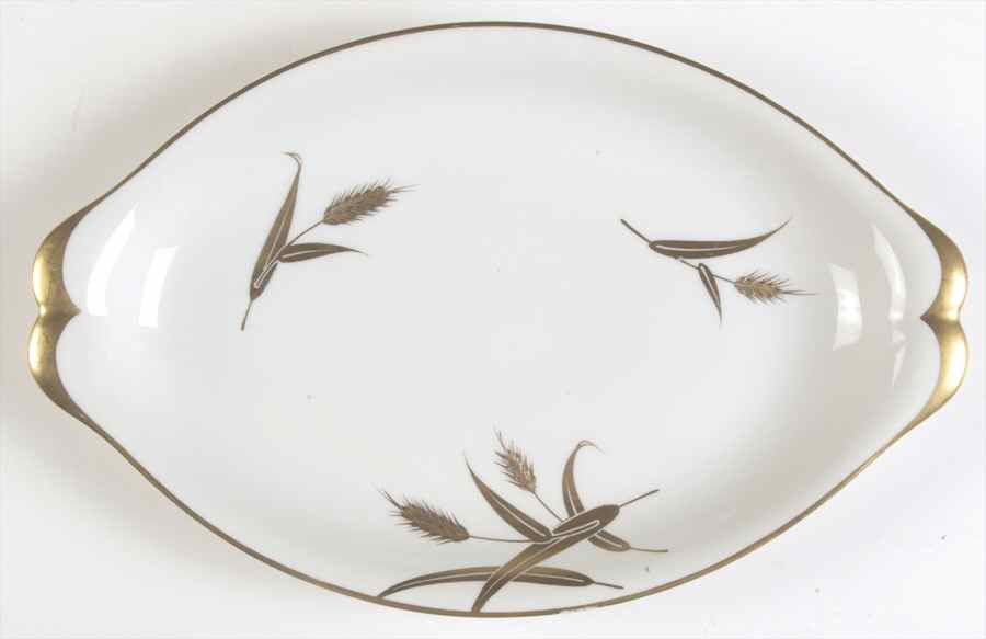 Midas (White Background) 13" Oval Serving Platter by Meito-1