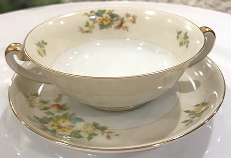 MEI467 Footed Cream Soup Bowl & Saucer Set by Meito-1