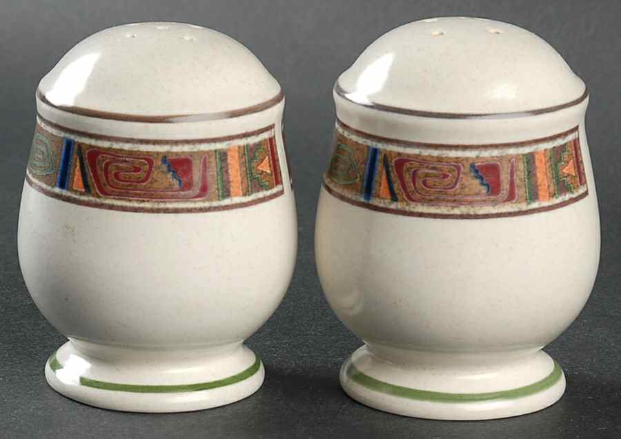 La Mesa Salt & Pepper Set by Mikasa-1