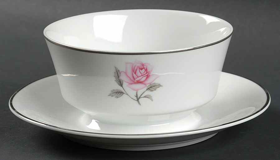 MOM6 Gravy Boat with Attached Underplate by Momoyama-1