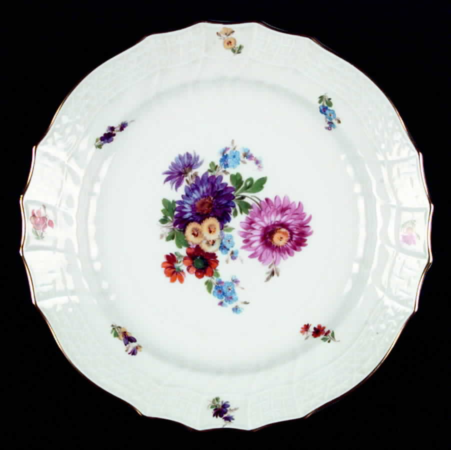 MSS29 Dinner Plate by Meissen (Germany)-1
