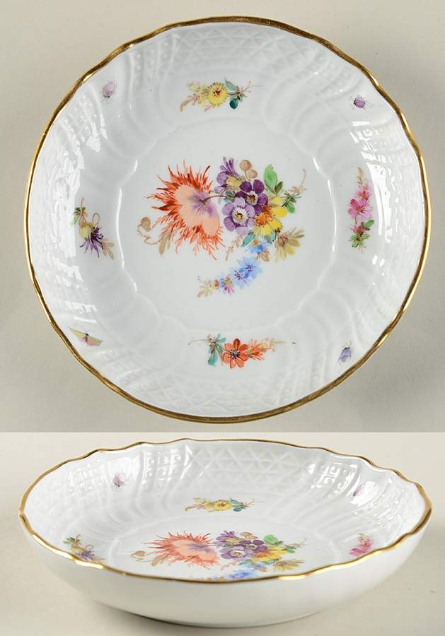 MSS29 Fruit/Dessert (Sauce) Bowl by Meissen (Germany)-1