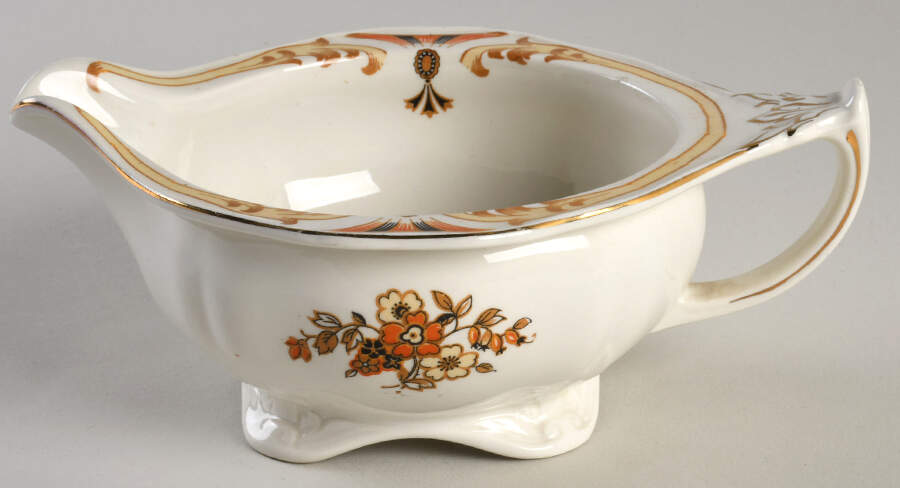 Foyers Gravy Boat by Alfred Meakin-1
