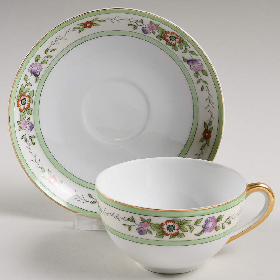 MEI478 Footed Cup & Saucer Set by Meito-1