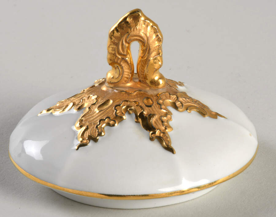 999979 Lid for Sugar Bowl by Meissen (Germany)-1