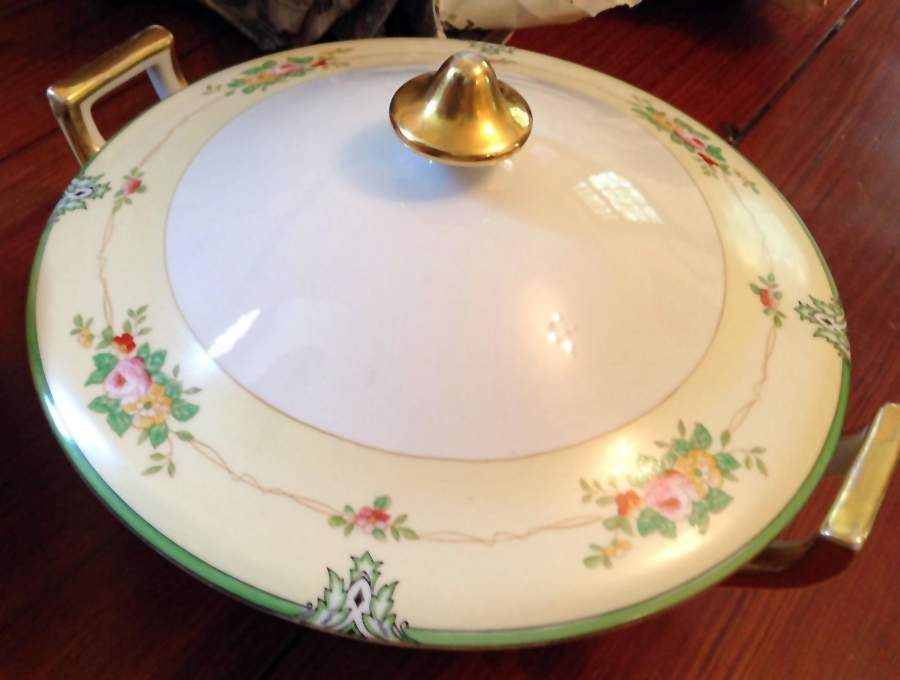 MEI483 Round Covered Vegetable by Meito-1