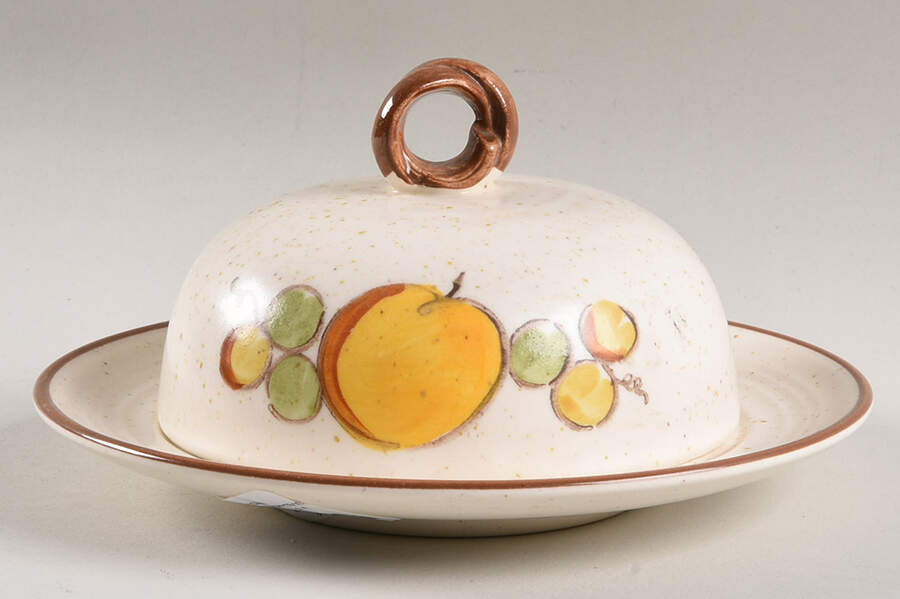 Tropicana Round Covered Butter by Metlox - Poppytrail - Vernon-1