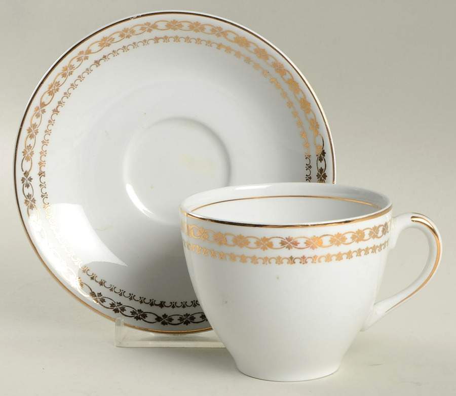 Gold Crown Flat Cup & Saucer Set by Alfred Meakin-1
