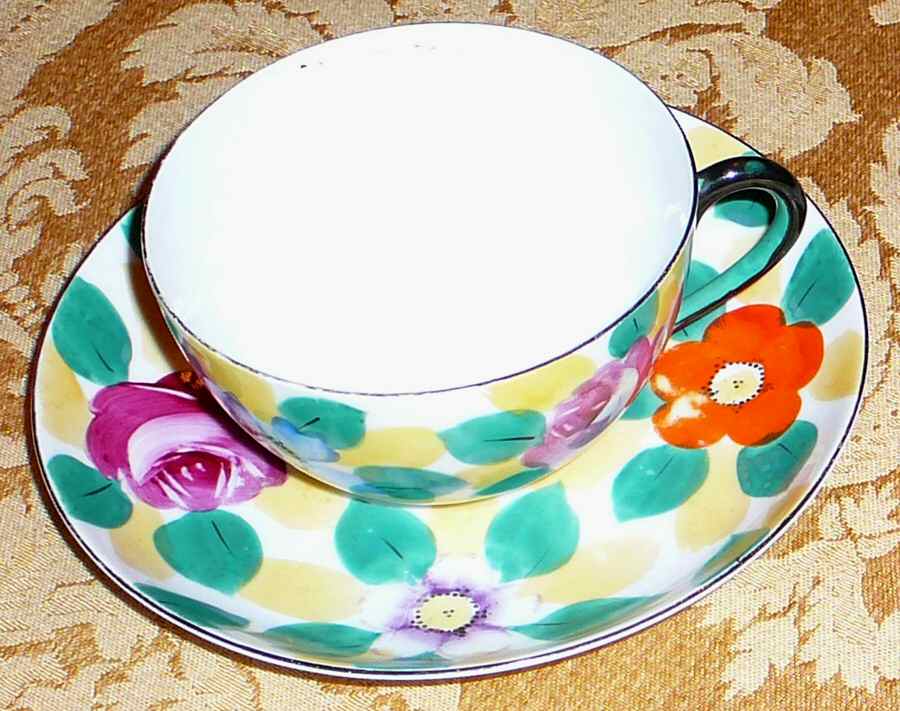 MEI498 Flat Cup & Saucer Set by Meito-1