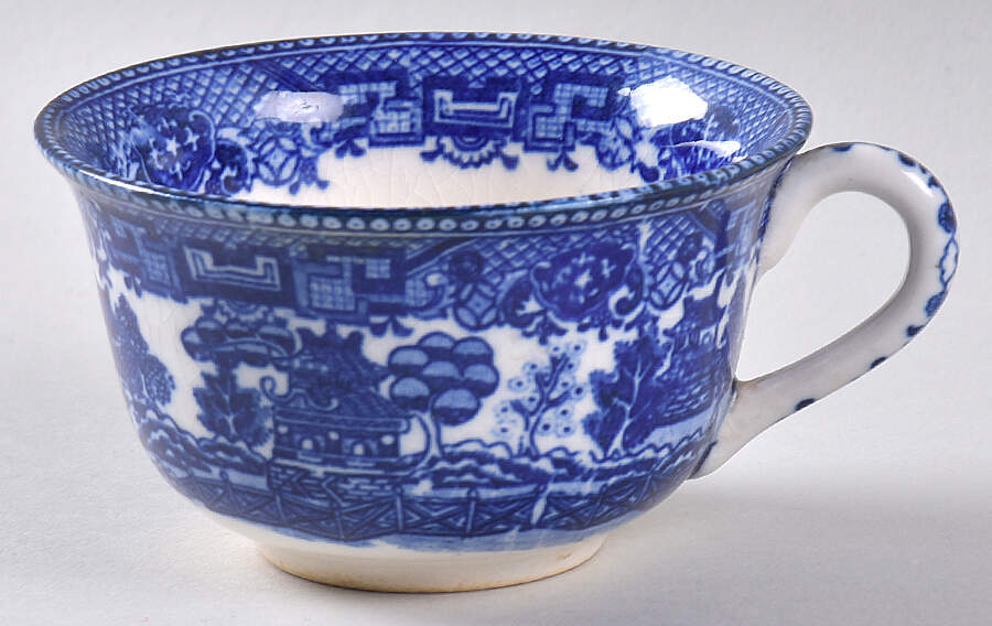 Blue Willow Flat Cup by Moriyama-1