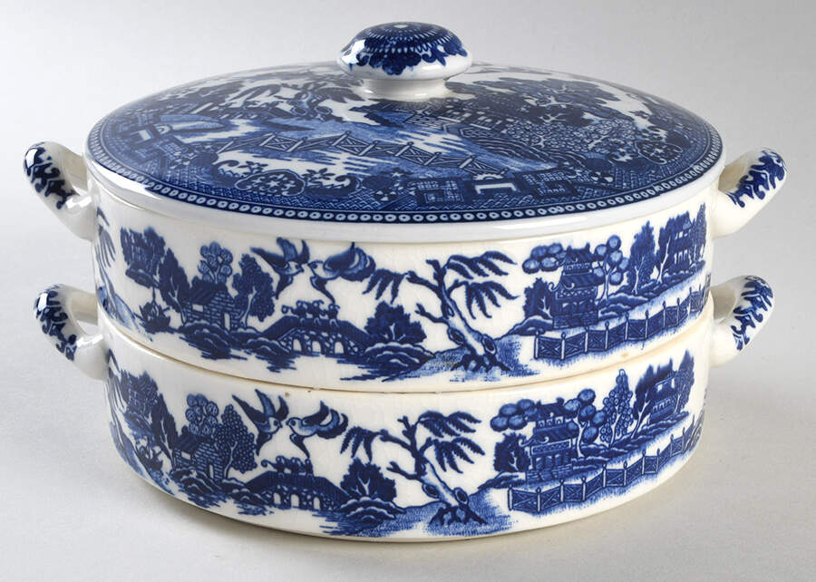 Blue Willow (3 Pc) Stacking Bento Box & Lid by Moriyama-1