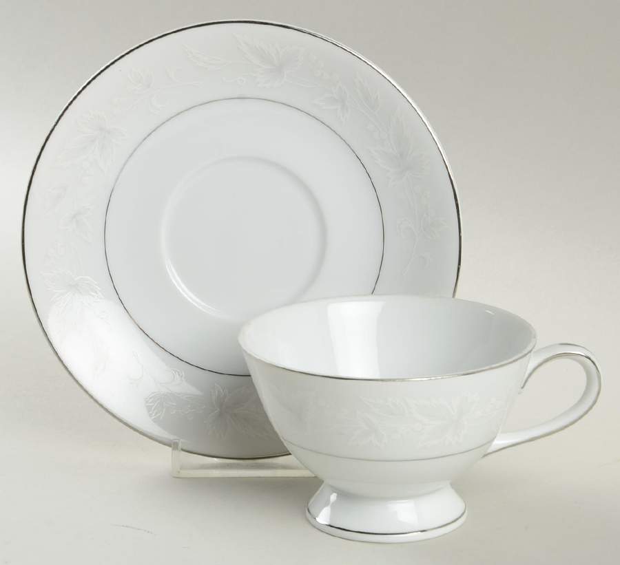 Danielle Footed Cup & Saucer Set by Meito-1