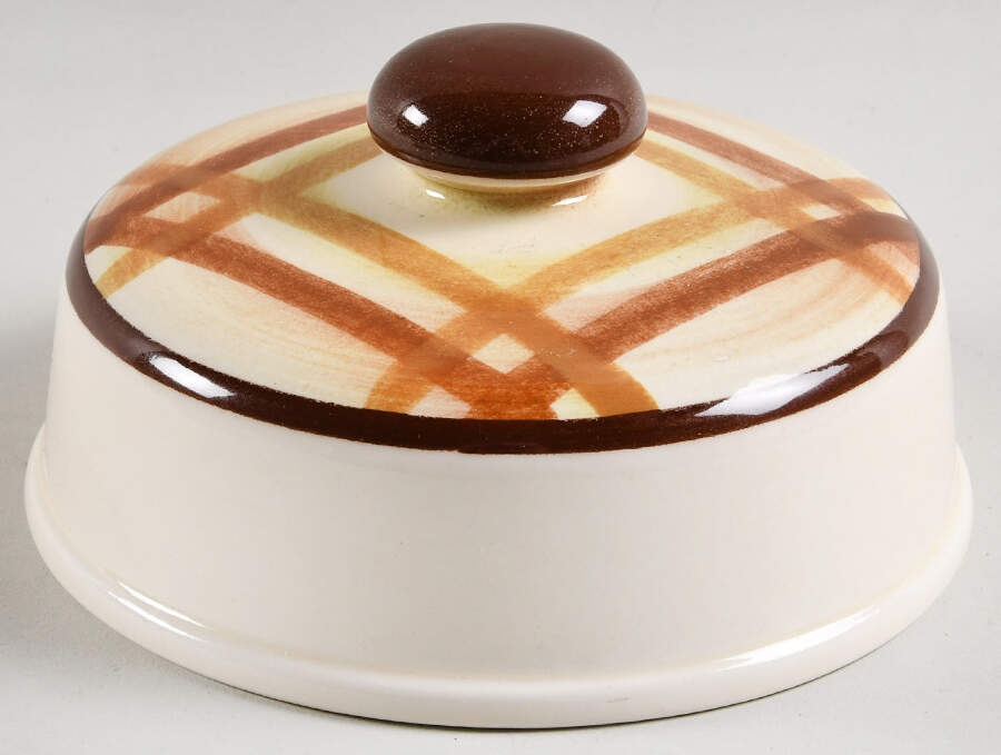 Butterscotch Lid for Round Butter by Metlox - Poppytrail - Vernon-1
