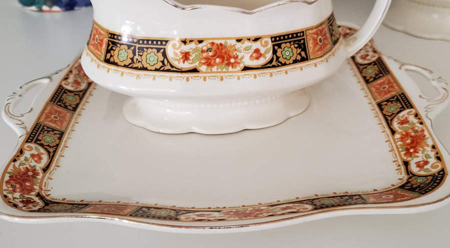 Chantrey Handled Cake Plate by Alfred Meakin-1