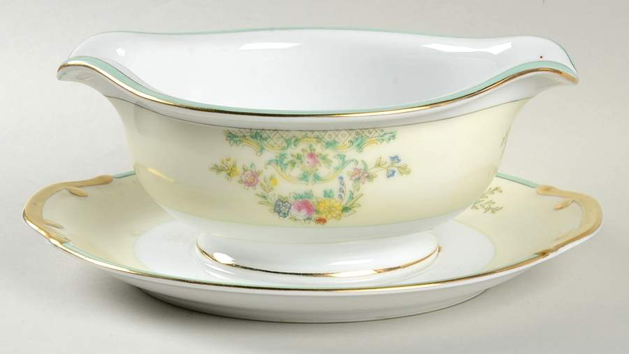 MEI511 Gravy Boat with Attached Underplate by Meito-1