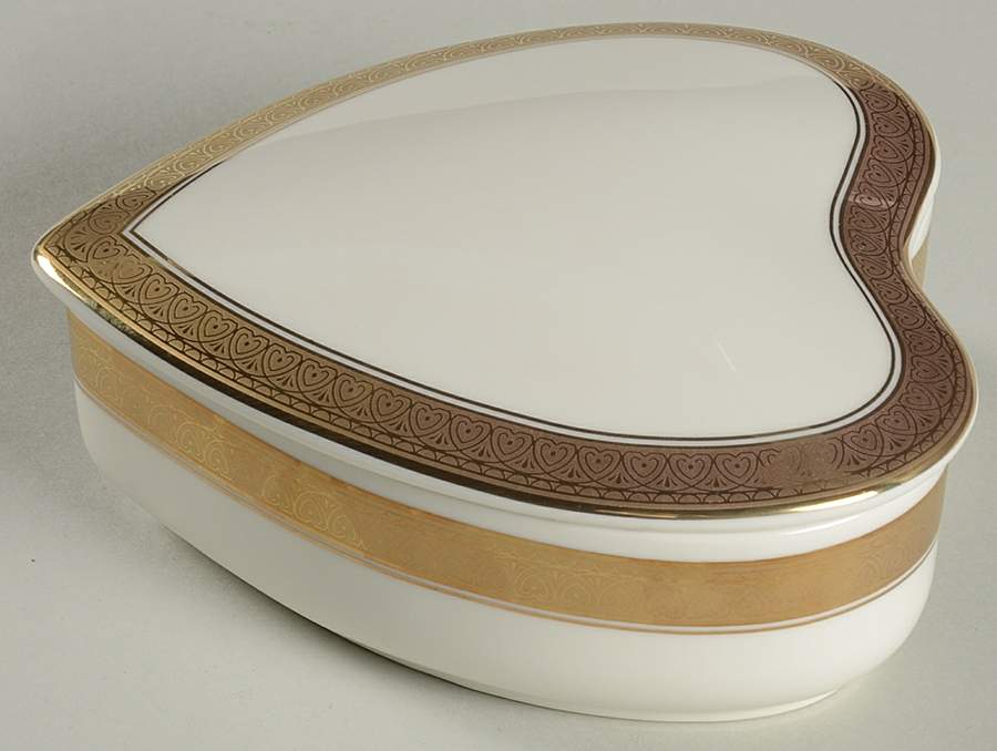 Palatial Gold Heart Shape Box & Lid by Mikasa-1