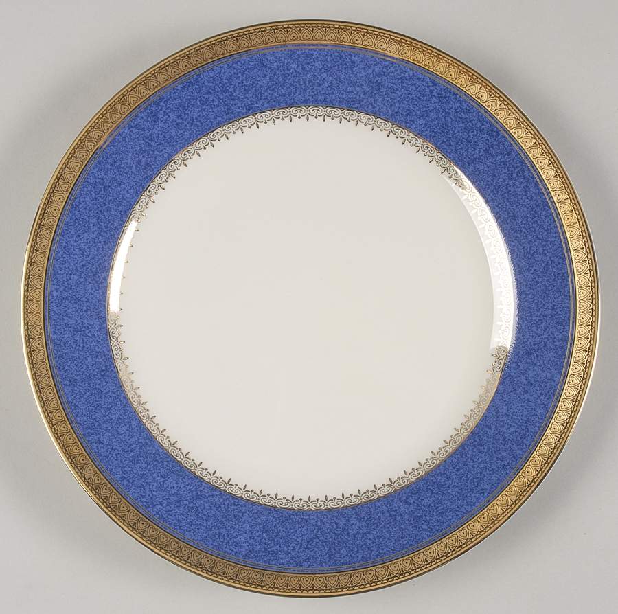 Palatial Gold Accent Luncheon Plate by Mikasa-1