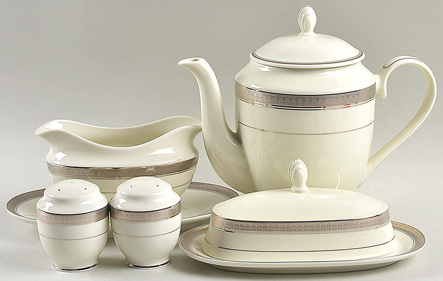 Palatial Platinum Completer Set by Mikasa-1