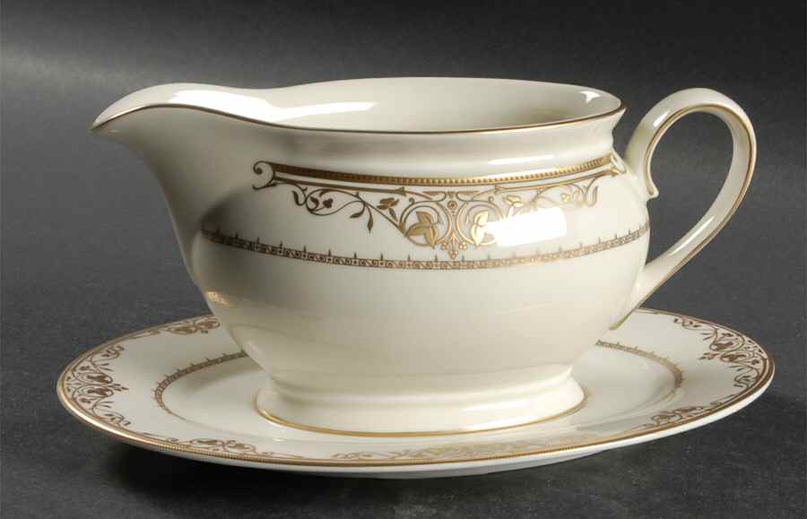 Villa Gold Gravy Boat & Underplate by Mikasa-1
