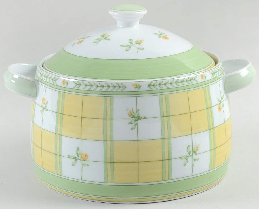 English Rose (Porcelain) 3.5 Quart Round Covered Casserole by Mikasa-1
