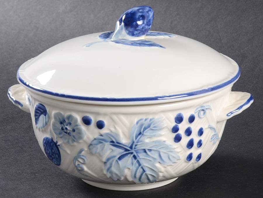 Berry Fling Individual Casserole & Lid by Mikasa-1