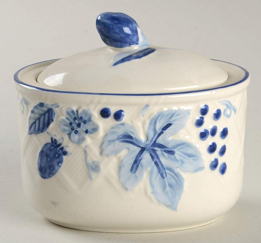Berry Fling Sugar Bowl & Lid by Mikasa-1