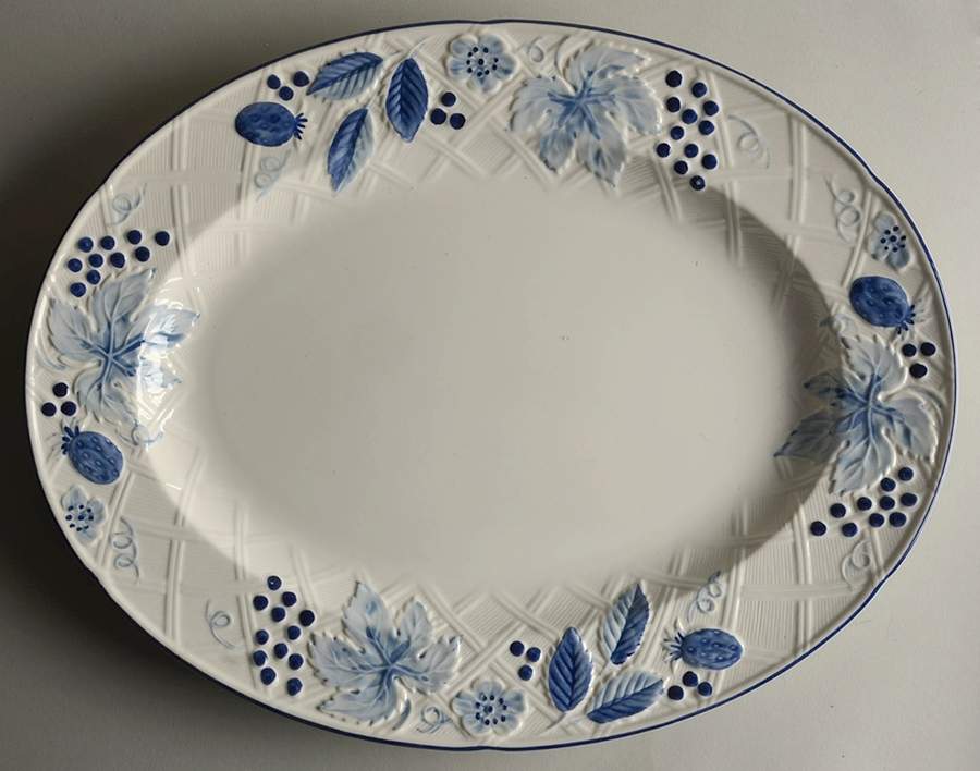 Berry Fling 15" Oval Serving Platter by Mikasa-1