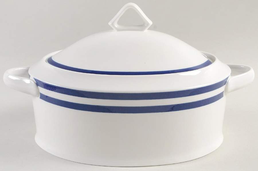 Indigo Track 3 Quart Oval Covered Casserole by Mikasa-1