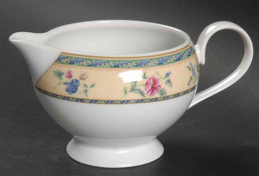 Castle Berry Creamer by Mikasa-1
