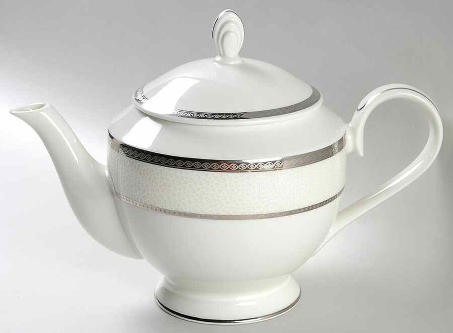 Imperial Flair Platinum Teapot & Lid by Mikasa-1