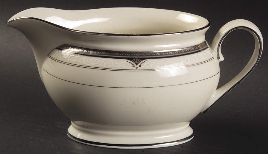 Silver Shells Gravy Boat by Mikasa-1