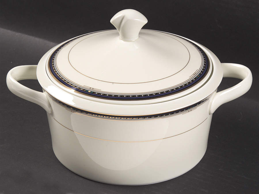 Emporio 2 Qt Round Covered Casserole by Mikasa-1