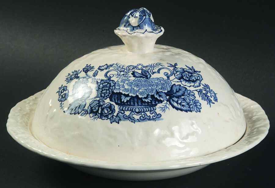 Ascot On Oak Round Covered Butter by Mason's-1