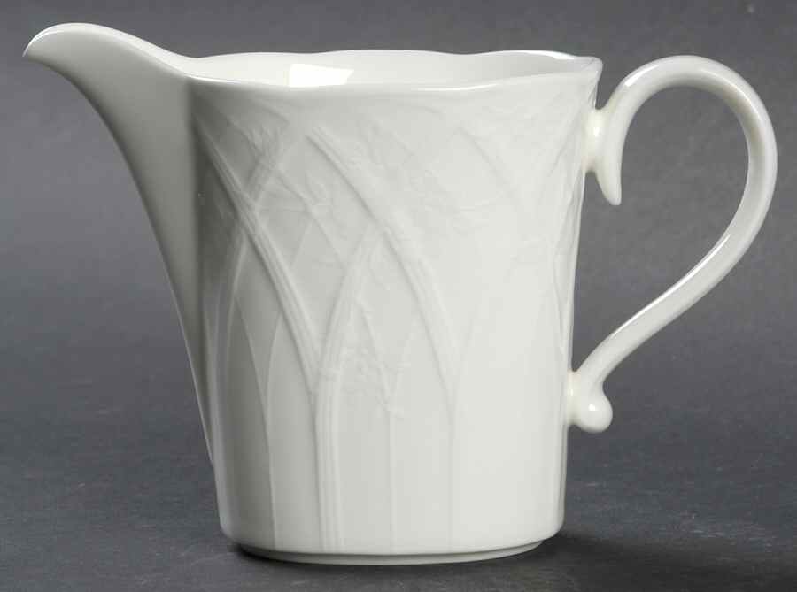 Romantique Creamer by Mikasa-1