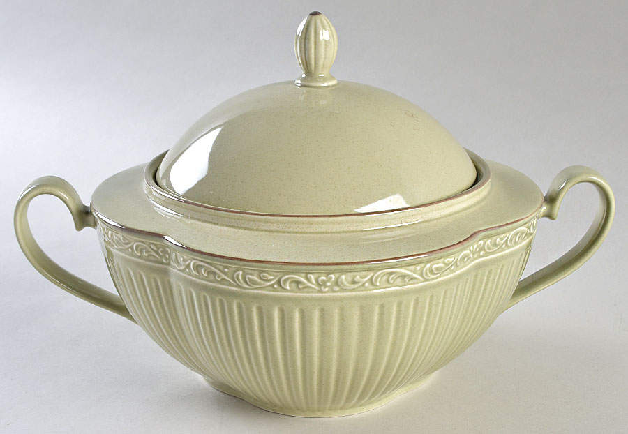 Mystic Green 2 Qt Round Covered Casserole by Mikasa-1