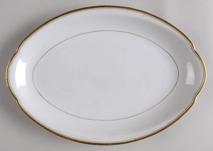 Royalty 12" Oval Serving Platter by Meito-1