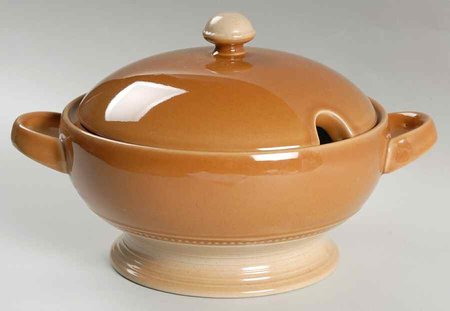 Copper Canyon 2 Qt Round Covered Casserole by Mikasa-1