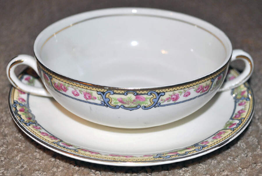 Keswick Flat Cream Soup Bowl & Saucer Set by Alfred Meakin-1